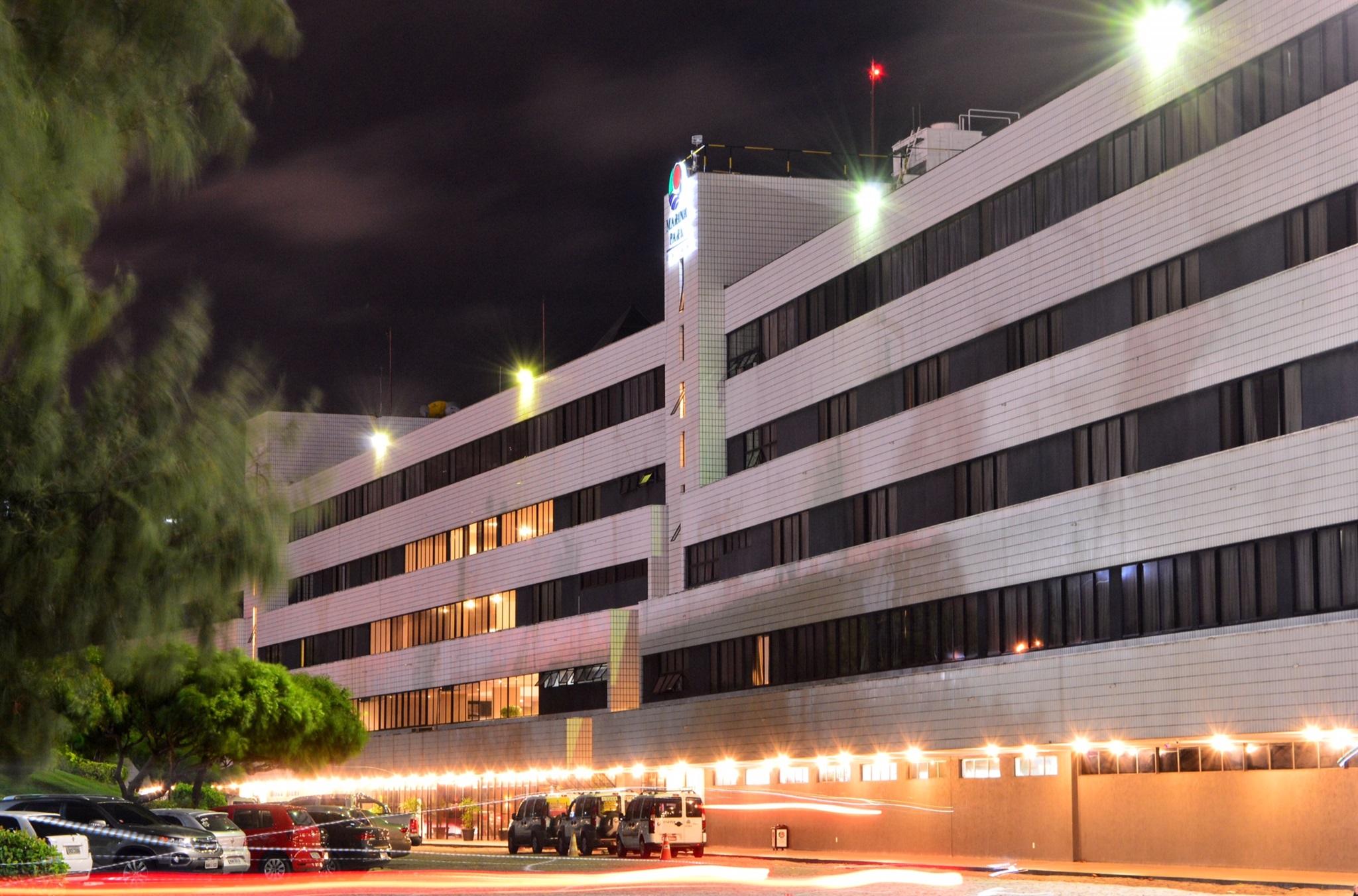 Marina Park Hotel Fortaleza  Exterior foto The headquarters of the airline in Madrid